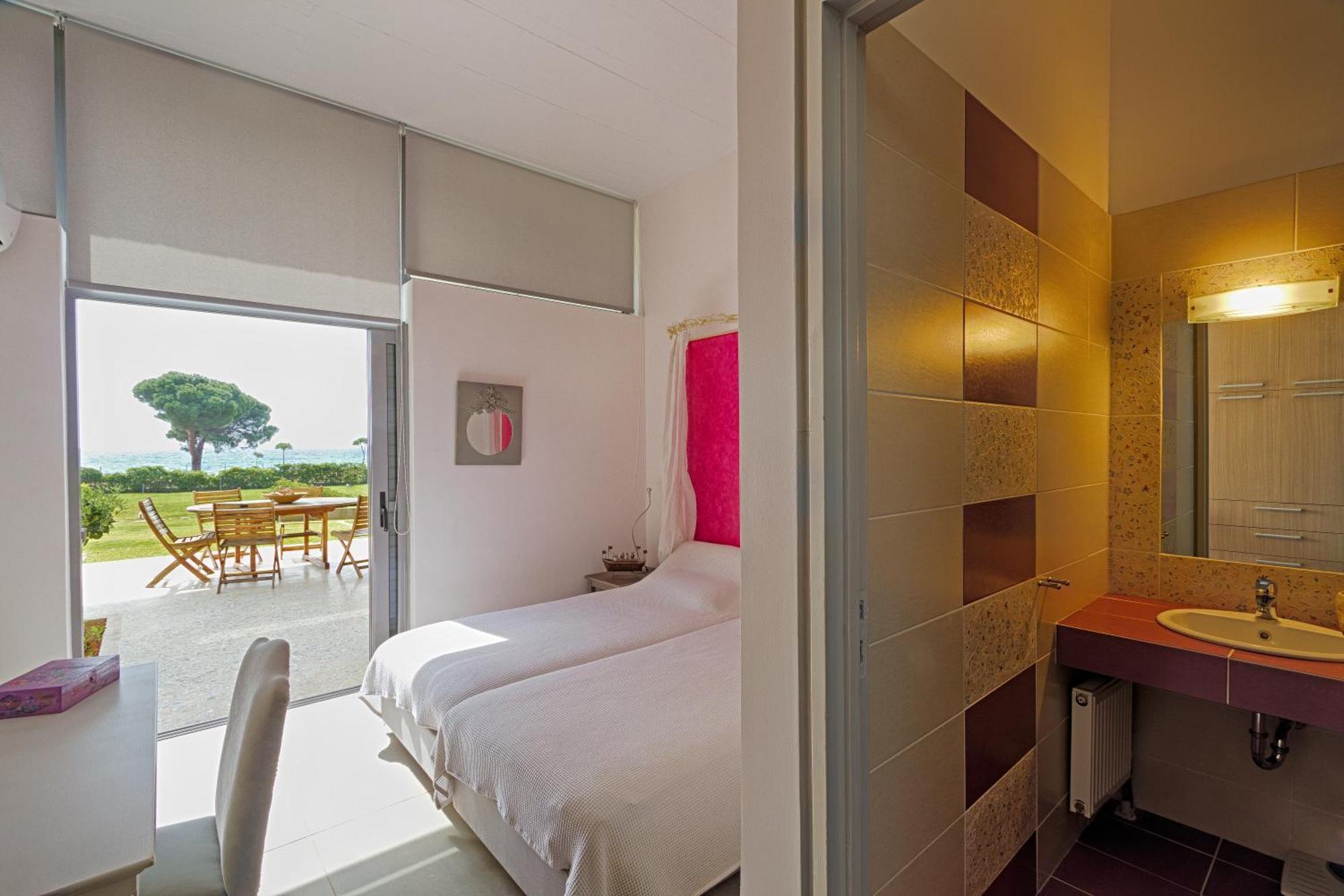 Beachfront Villa Hoopoe Schinias, Marathon מראה חיצוני תמונה